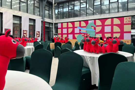 圣博人用一场盛会，为25载春秋与马年新春喝彩！