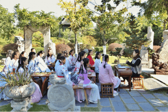 圣博研学 | 手作十八籽，静享慢时光——国际妇女节温情活动